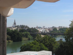 Trianabridgeviews Ático con vistas al puente de Triana calle Castilla 38
